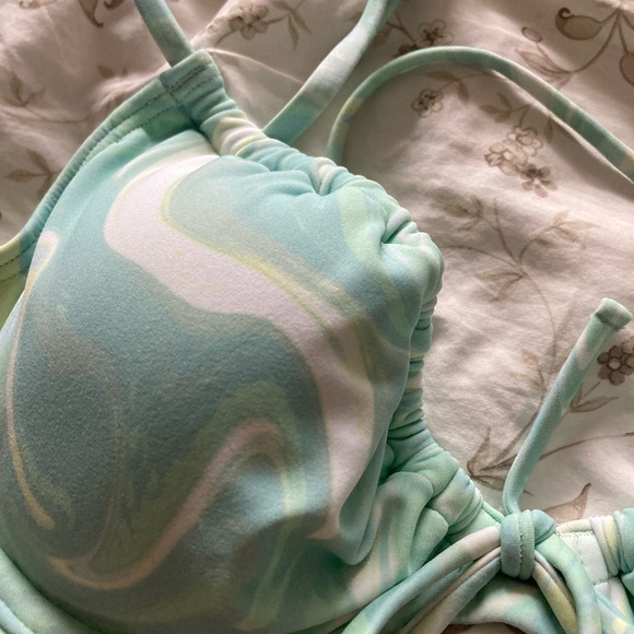 Hollister Bikini Top - Picture 3 of 4